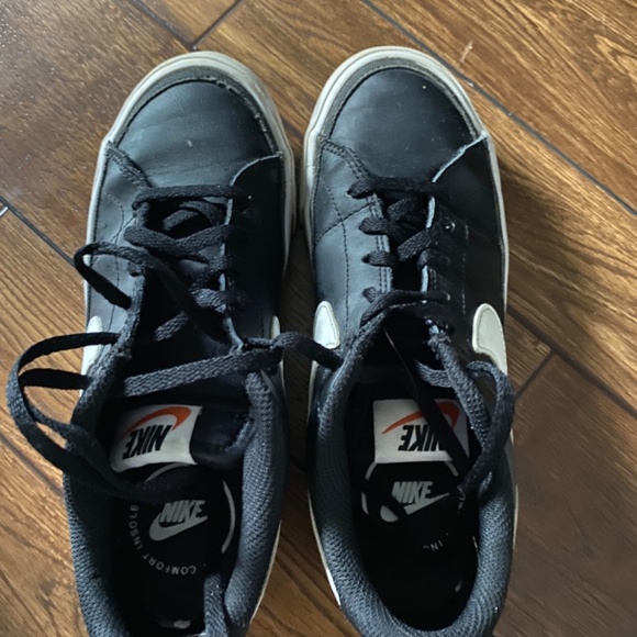 Boys Nike Court Shoes - Picture 5 of 5